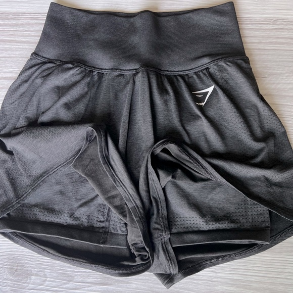 GYMSHARK two layer running shorts size M - Picture 2 of 12